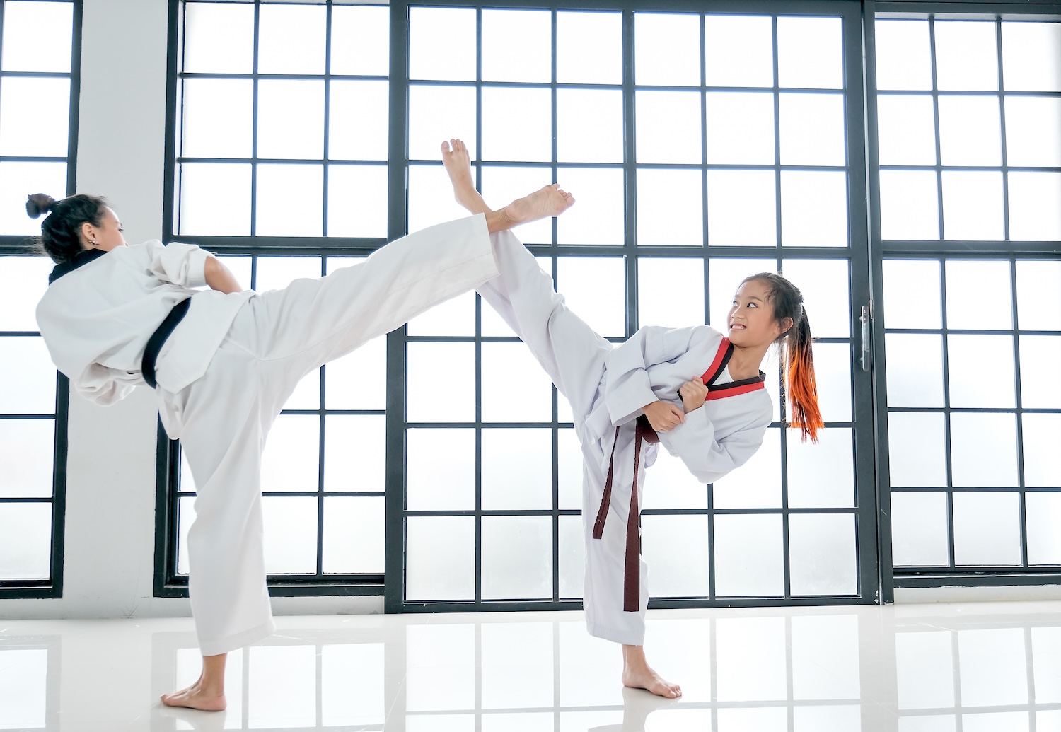 Distance Control in Martial Arts: The Foundation of Real Dominance